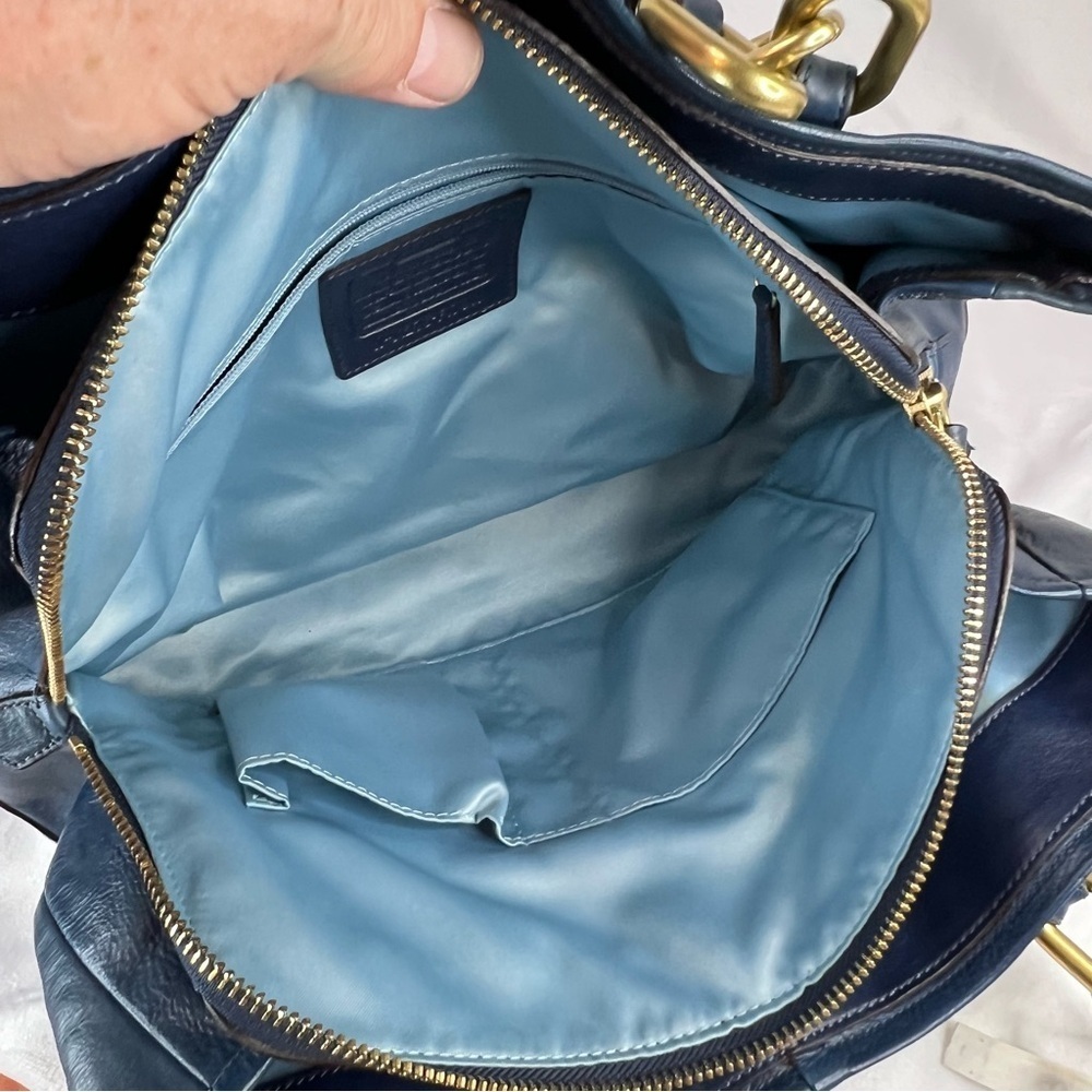Stunning Blue Coach Chelsea Jayden Carry All Bag - Picture 9 of 12